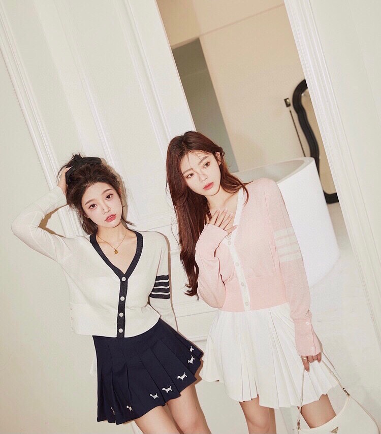 THOM BROWNE 汤姆布朗 TB🌺女款小狗刺绣半裙 码数：0-3 颜色：灰、黑\n（下单请报身高体