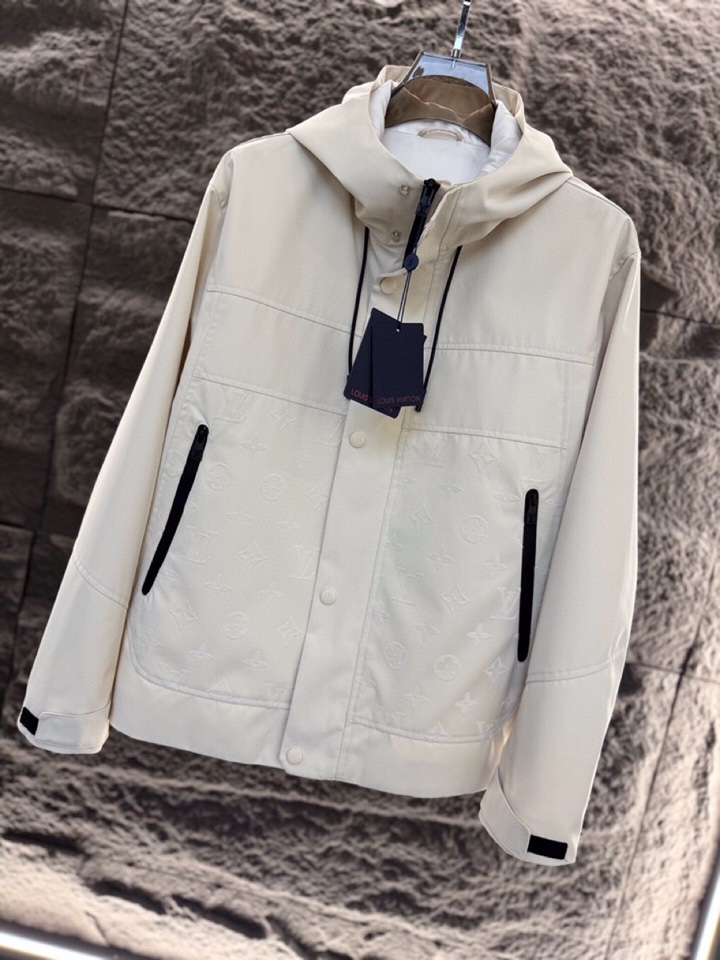 Louis Vuitton 路易威登2025ss 秋冬新品男款提花连帽夹克，高奢内敛低调，轻松驾驭不挑人