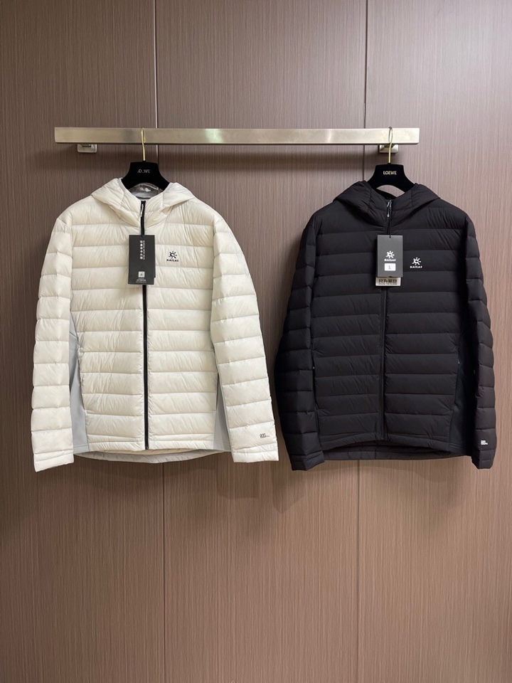 kailas 2025SS秋季新款连帽轻薄羽绒服，这是一款休闲的户外服，面料采用的是进口尼龙细格面料，舒