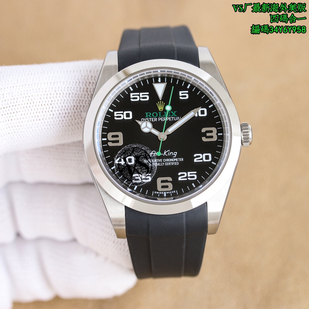 NO:340371,Uniform price VS latest tape style Explorer 1 214270, four-code in one with NFC induction card This time, the explorer, watch code 34Y6Y958, watch buckle code, R3L. Model 1 214270 Size 39mm Equipped with 3132 integrated movement movement movement/, (non-small factory low version, movement has calendar gears, and has empty space) Picture labeling error Although this model is not a new model, it was made in different factories before, but none of them are particularly good, and some details can be said to be completely wrong. Out of personal feelings, this 39mm was specially made  Explorer. VS factory produces it, and must be a fine product. Although this model is an aperture plate, the production process is not simple, especially the digital scale on the dial, the shape must be regular, the overall polishing is moderate, and the difficulty of filling in luminous. Including Rolex's unique Mercedes-Benz diving pointer. It can be said that Explorer is an advanced version of Oyster Perpetual. However, it is not as ostentatious as a water ghost. It is low-key and restrained. It is a watch with very good playability. Watch code, 34Y6Y958, watch buckle code, R3L, four-code custom-made American version, with NFC, and the simulation is self-evident. Then, the authenticity will be released for players to appreciate., Rolex19860909统一价 VS最新胶带款式探险家一214270,四码合一附带NFC感应卡 本次探险家,腕表编码34Y6Y958,腕表表扣编码, R3L.型号一214270 尺寸39mm 搭载3132一体机机芯机芯/,（非小厂低版本,机芯有日历档位,有空档）图片贴标错误 虽然这款并不是新款,在这之前也有不同工厂制作,但是都没有特别好的,甚至有部分细节可以说完全不对版.出于个人情怀,所以特别制作了这枚39mm 探险家.VS厂出品,必属精品,这款虽然是光圈板带,但是制作工艺也并不简单,特别是表盘上的数字刻度,形状要规整,整体打磨适中,以及填充夜光的难度.包括劳力士独有的奔驰潜水指针.可以说 探险家是蚝式恒动的进阶版.但是又没有水鬼的张扬.低调且内敛.是可玩性非常不错的一枚腕表.腕表编码,34Y6Y958,腕表表扣编码,R3L,四码合一定制美版,附带NFC,仿真度不言而喻.随后也会放出真假对比供玩家鉴赏.,,rolex,Watch