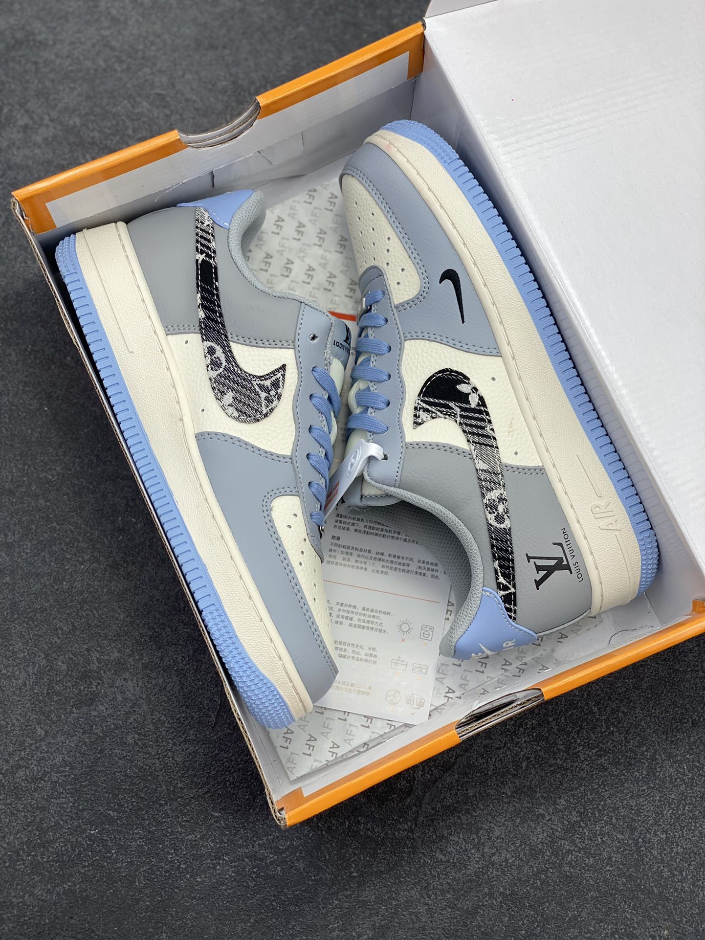 图片[9]-NIke Air Force 1 \’07 Low “LV联名——蓝白灰黑”空军一号 低帮 运动鞋 休闲鞋 折边针车 工艺难度大 原楦头原纸板 原装鞋盒 定制五金配件 内置全掌气垫 原厂鞋底 货号：HS8068-047 尺码：36 36.5 37.5 38 38.5 39 40 40.5 41 42 42.5 43 44 44.5 45-选品中心