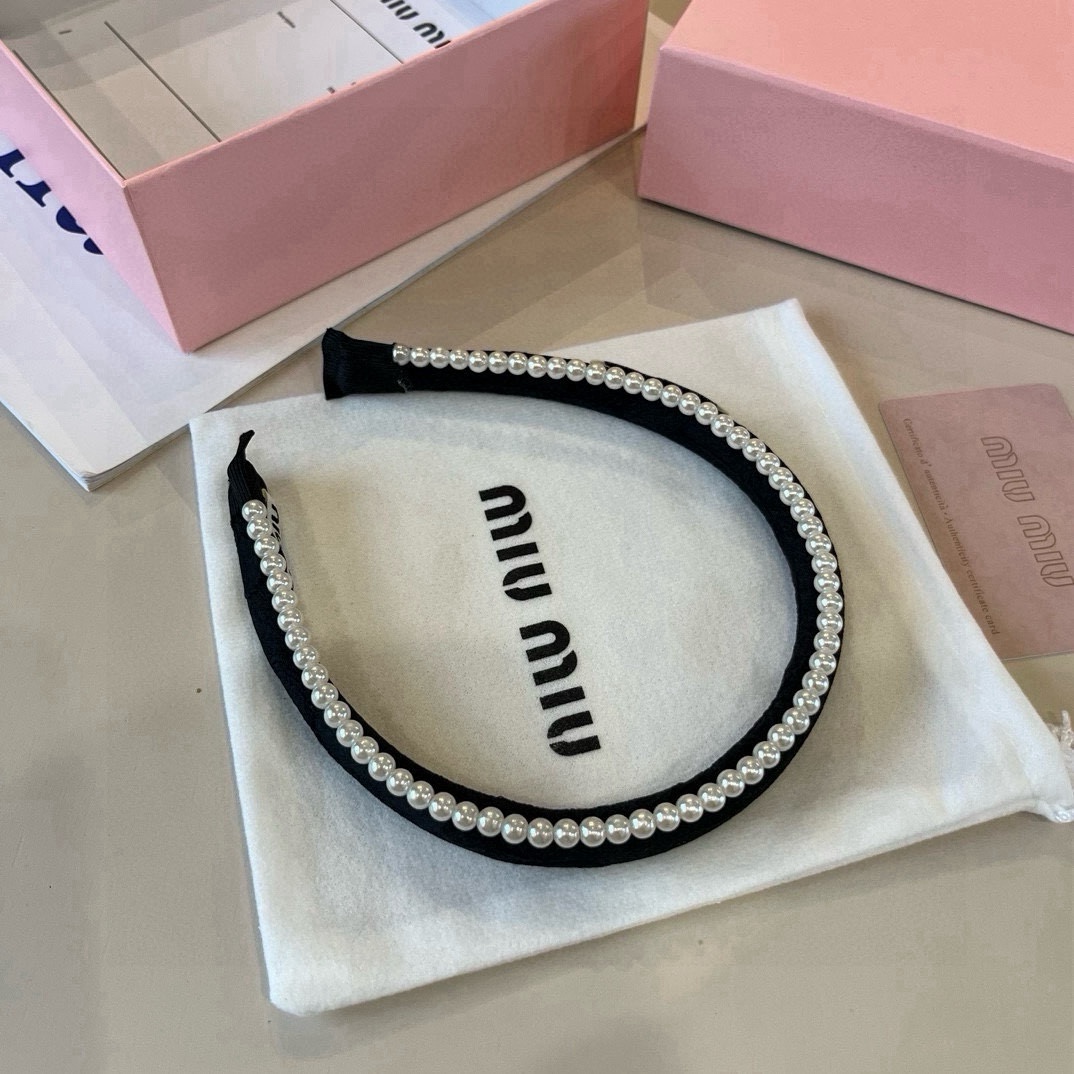 🆕

miumiu缪缪新款发箍