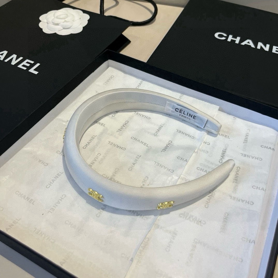 🆕

Celine赛琳新款发箍