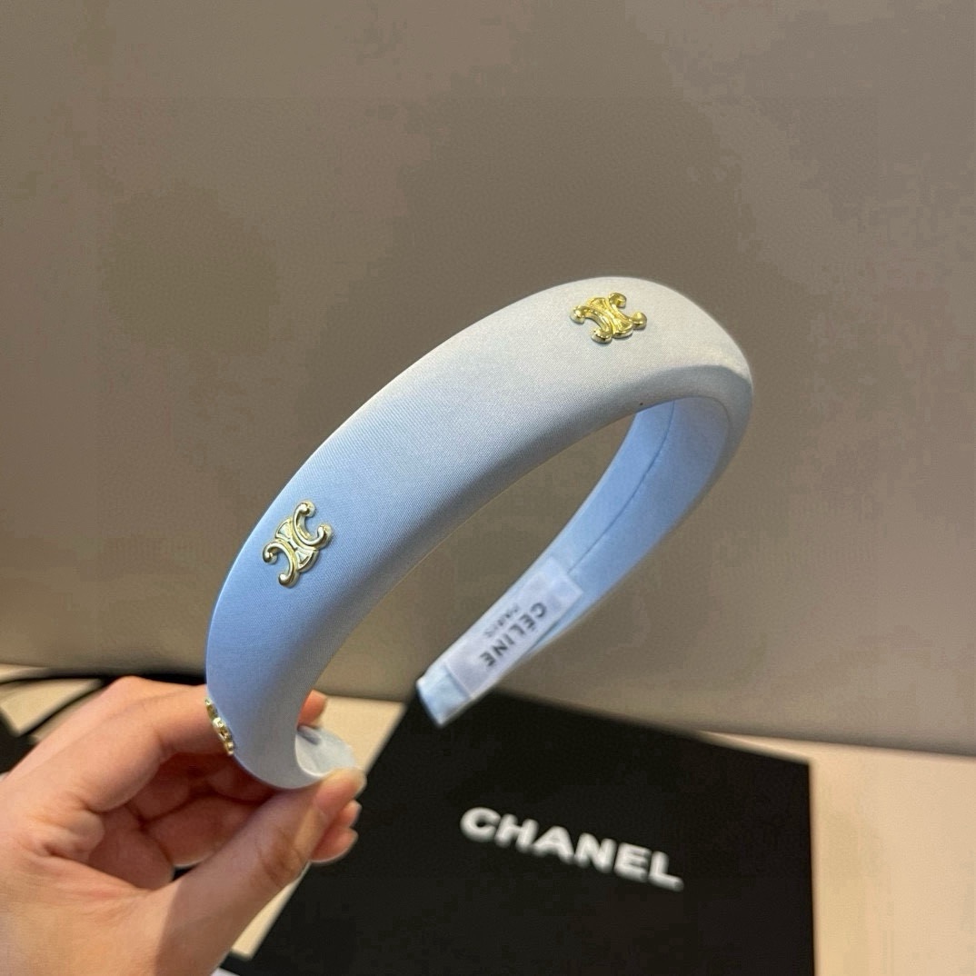 🆕

Celine赛琳新款发箍