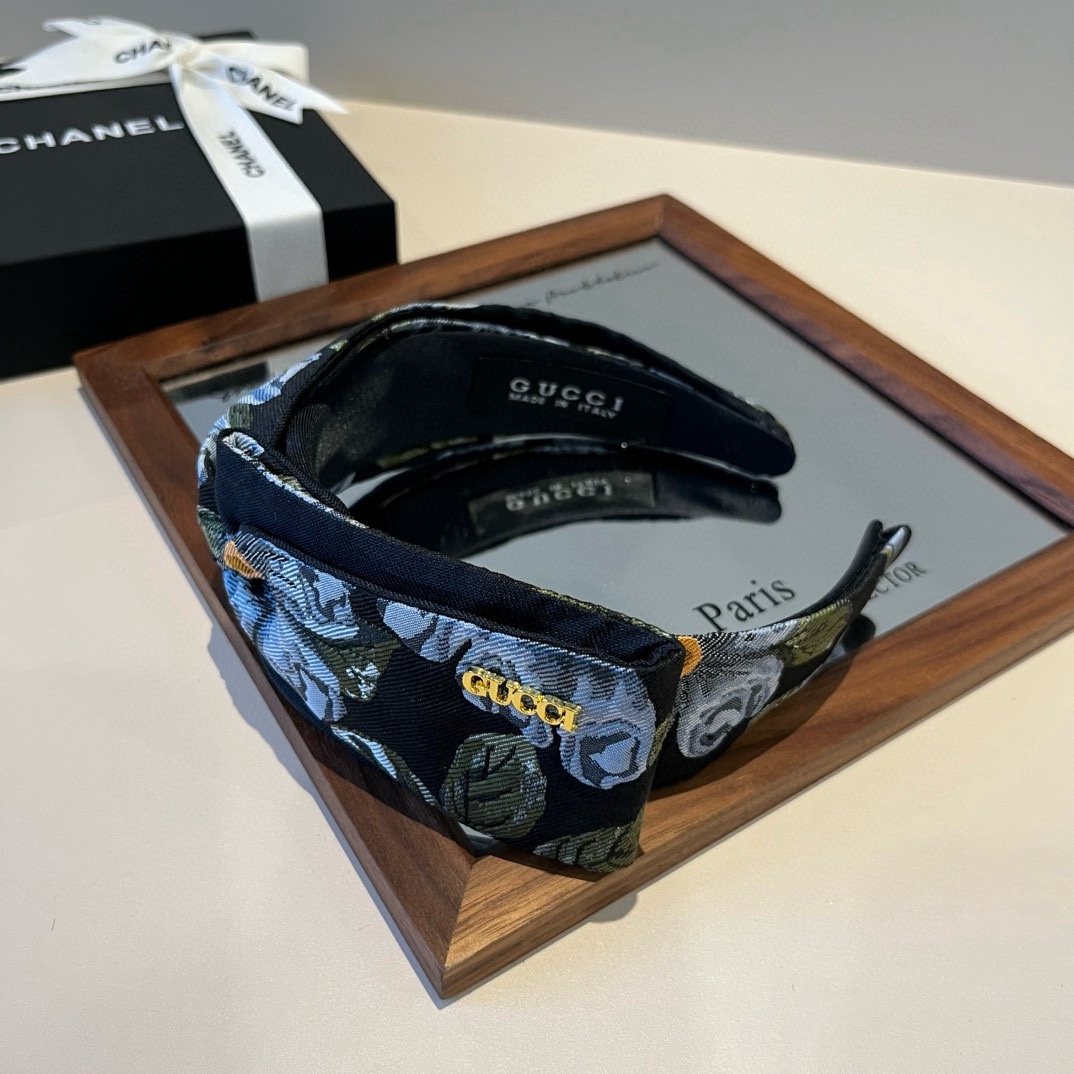 🆕

Gucci古奇发箍