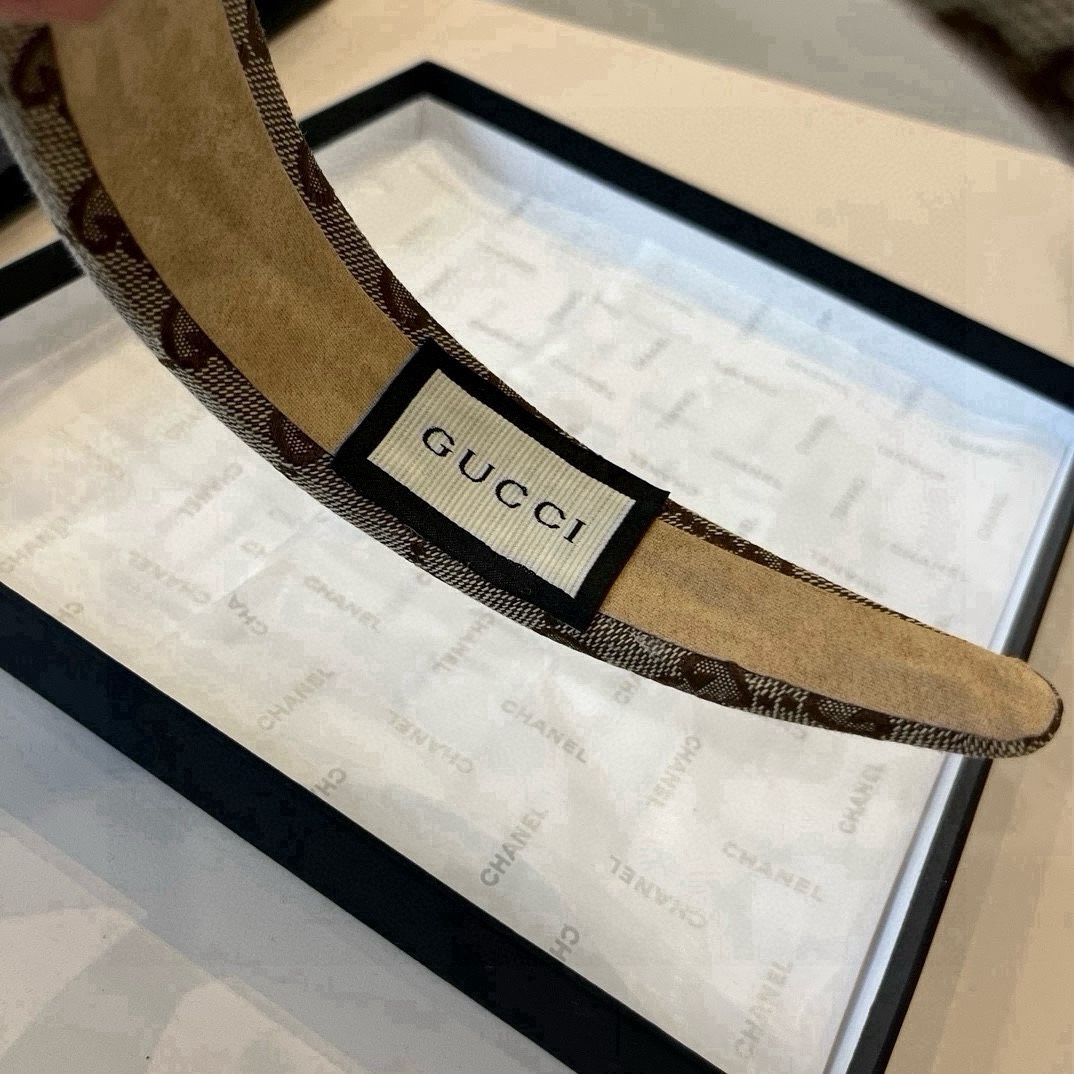 🆕

 Gucci古奇发箍3cm