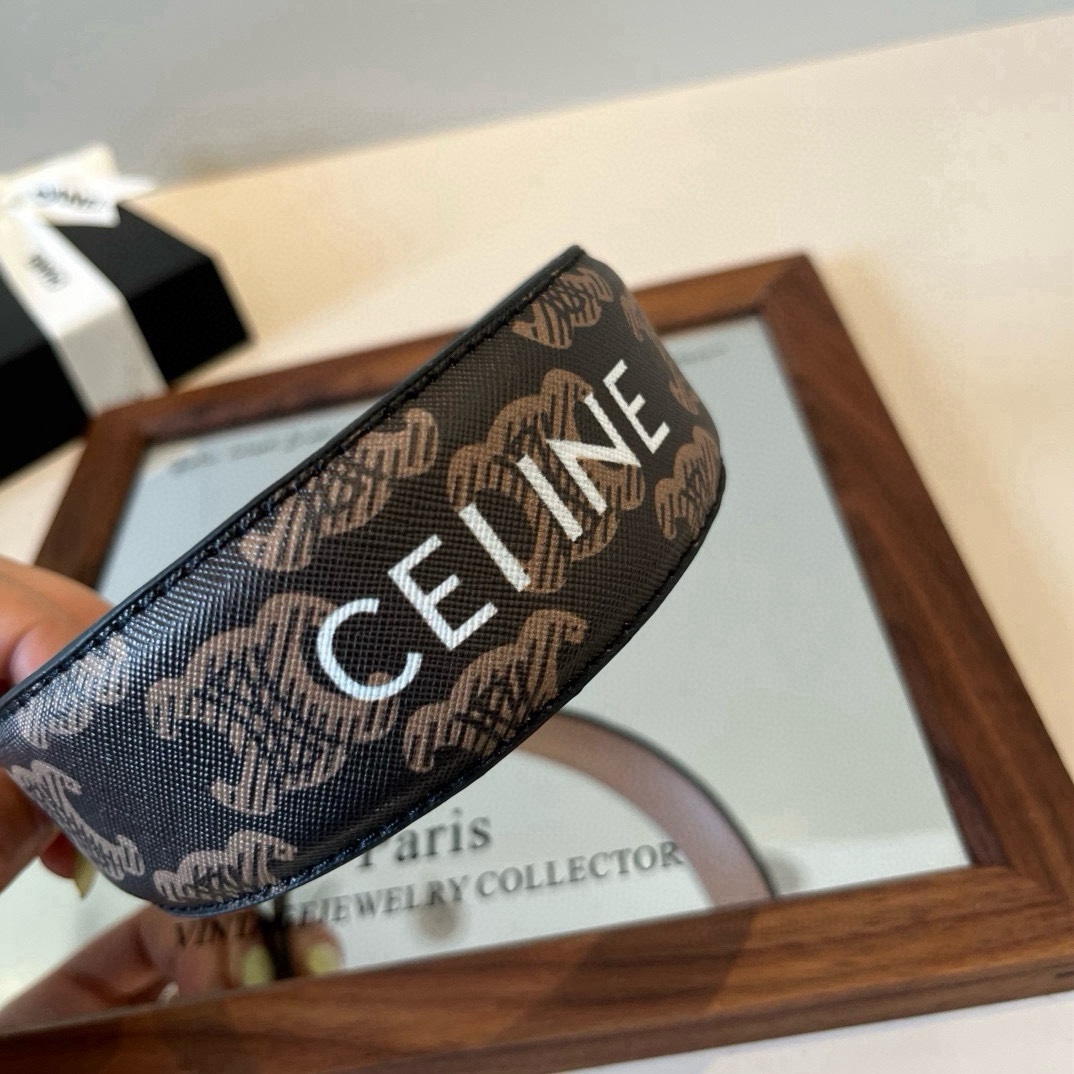 🆕

Celine赛琳新款发箍