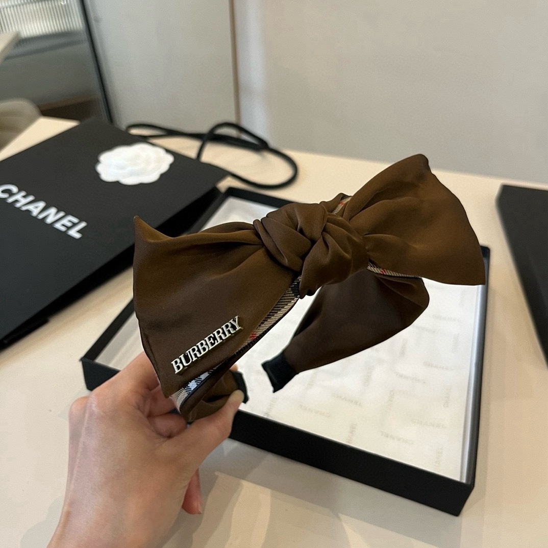 🆕

Burberry巴宝莉新款发箍