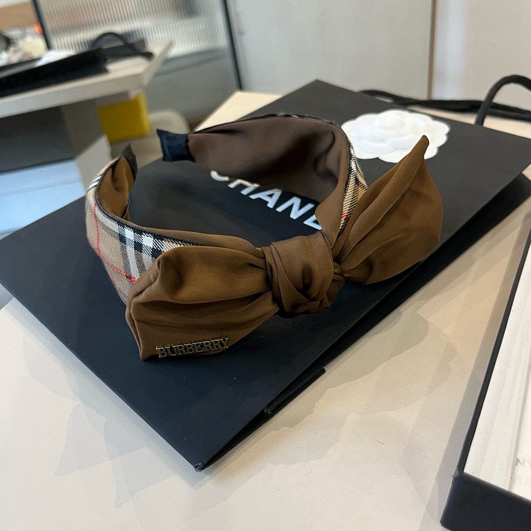 🆕

Burberry巴宝莉新款发箍