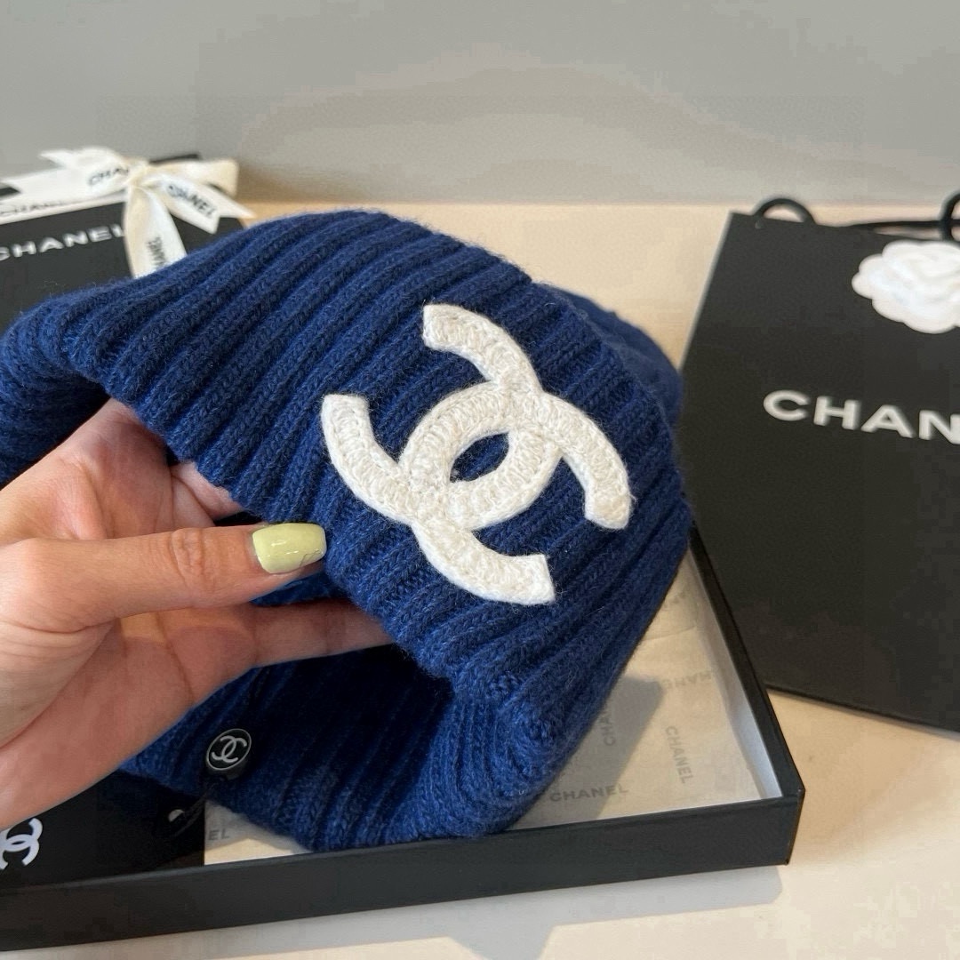 🆕

Chanel香奈儿针织毛线帽