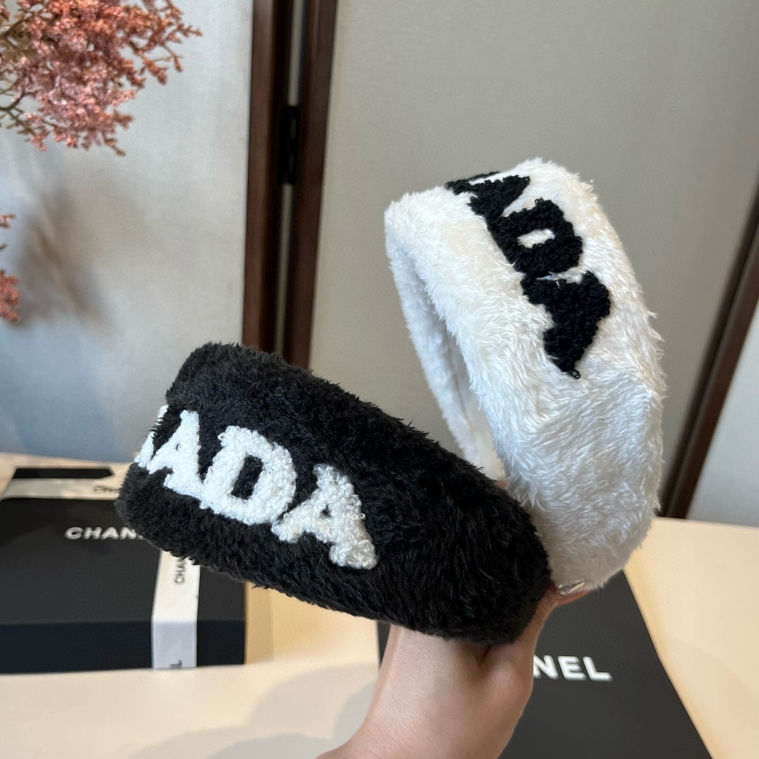 🆕

PRADA普拉达发箍
