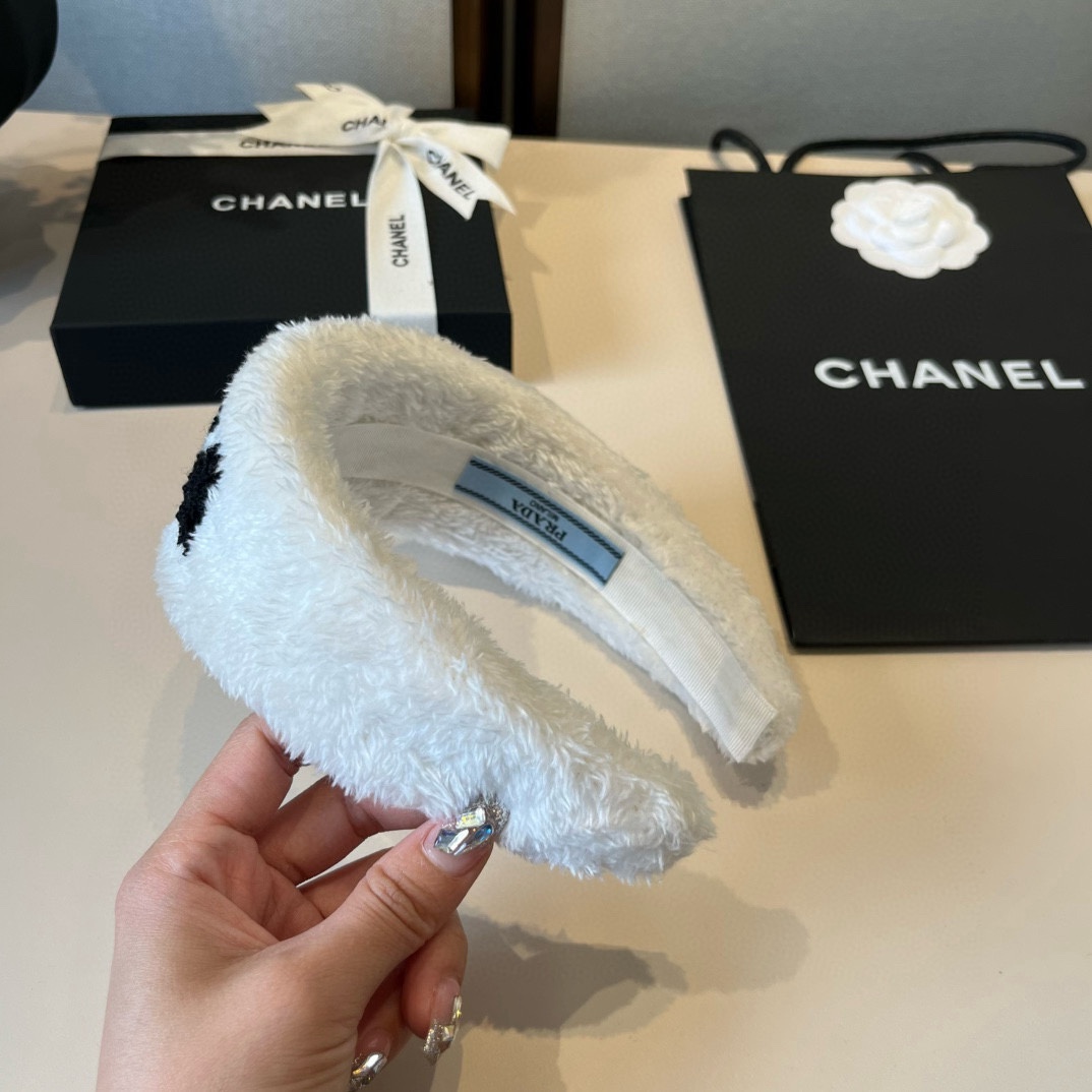 🆕

PRADA普拉达发箍