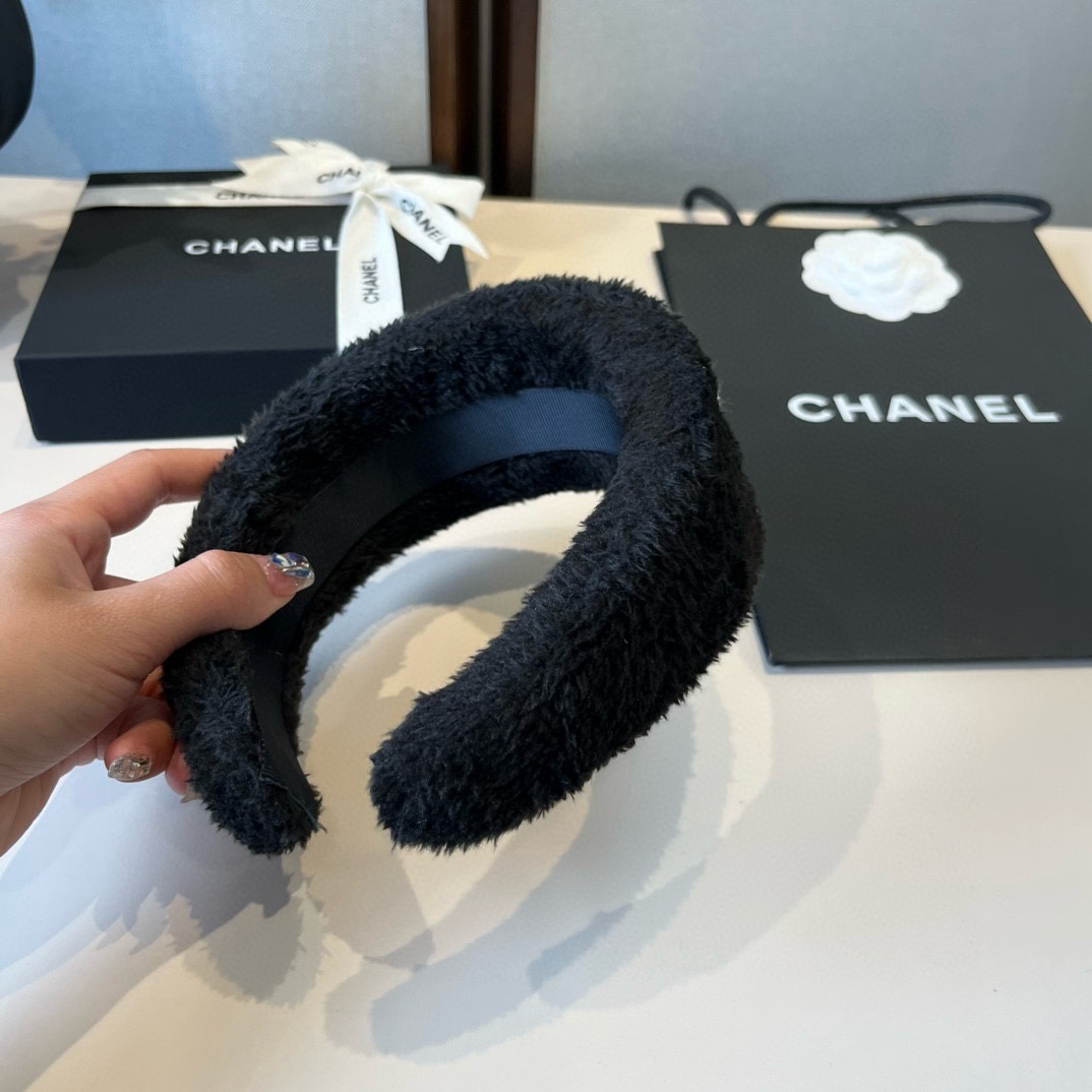 🆕

PRADA普拉达发箍