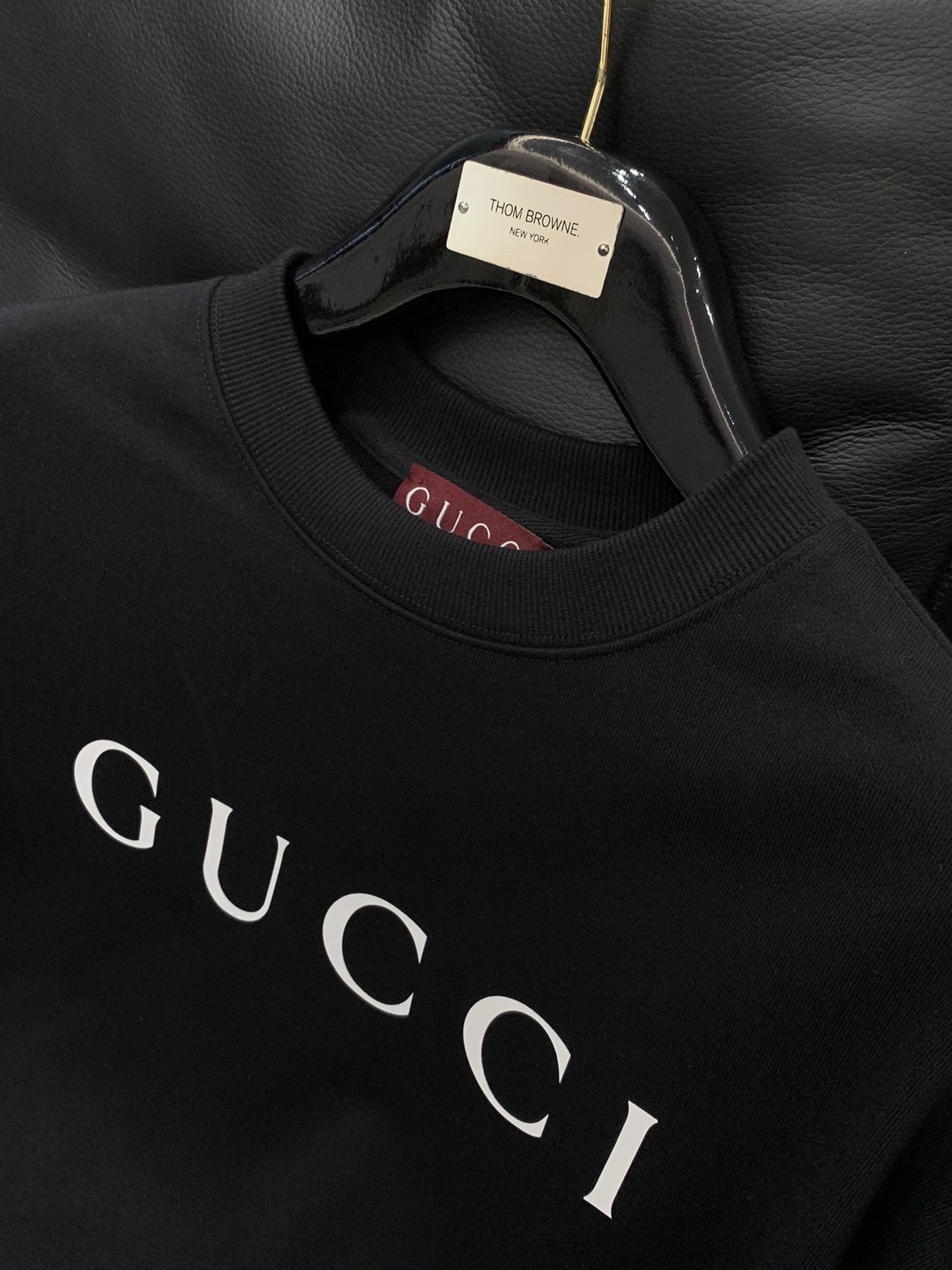 ，Gucci 古驰，2025秋季最新款，专柜同步有售，原单狠货，时尚休闲圆领长袖卫衣，上身很有特点！吸睛