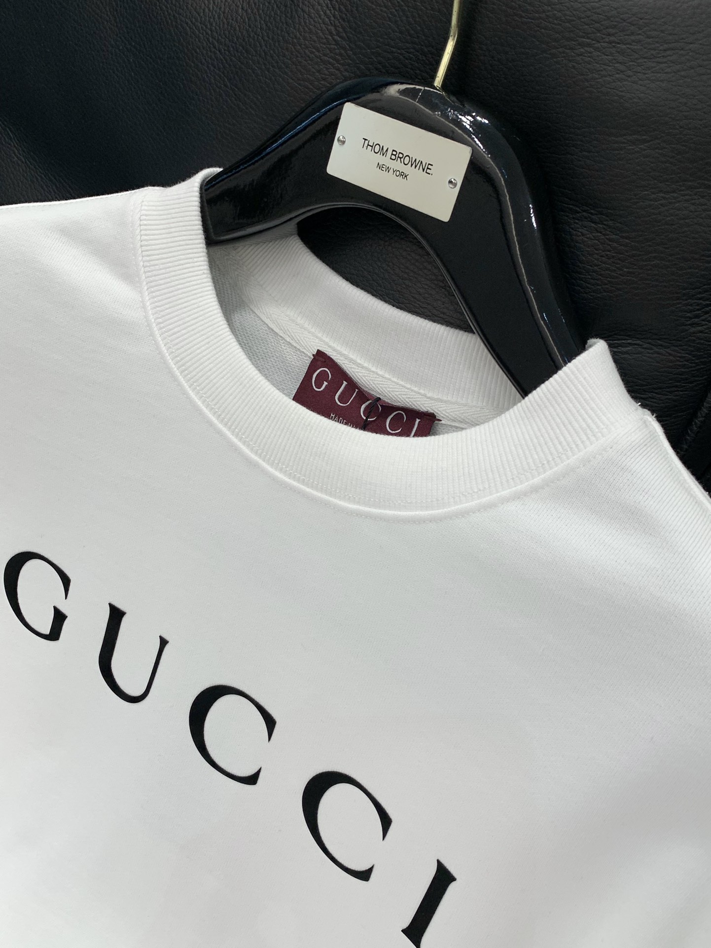 ，Gucci 古驰，2025秋季最新款，专柜同步有售，原单狠货，时尚休闲圆领长袖卫衣，上身很有特点！吸睛