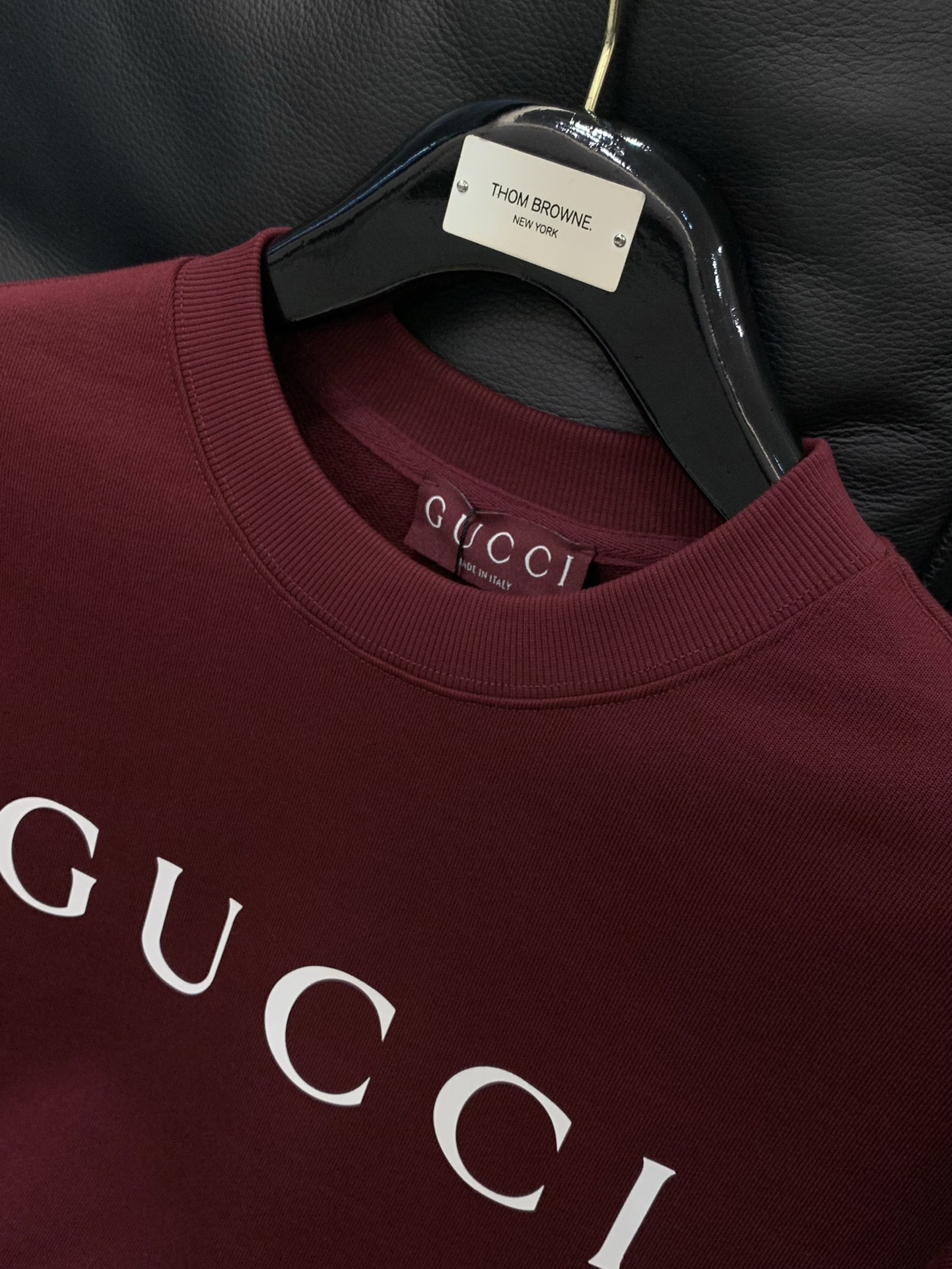 ，Gucci 古驰，2025秋季最新款，专柜同步有售，原单狠货，时尚休闲圆领长袖卫衣，上身很有特点！吸睛