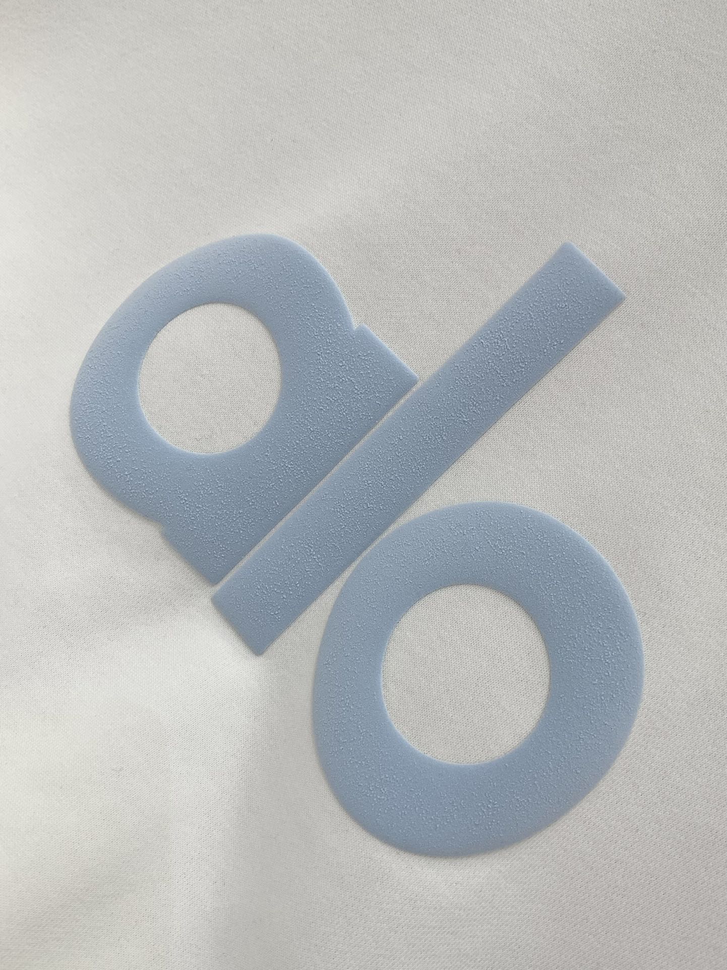 ，alo 阿洛，2025秋季最新款，专柜同步有售，原单狠货，时尚休闲圆领长袖T恤，上身很有特点！吸睛而有