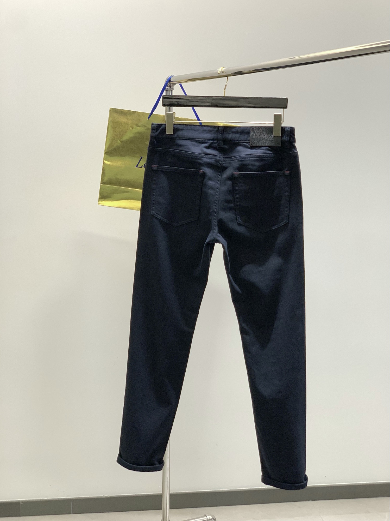 ，Kiton，2025秋季最新品，专柜同步有售，时尚休闲裤，进口原版水洗面料，做工极为复杂，唯一可以做代
