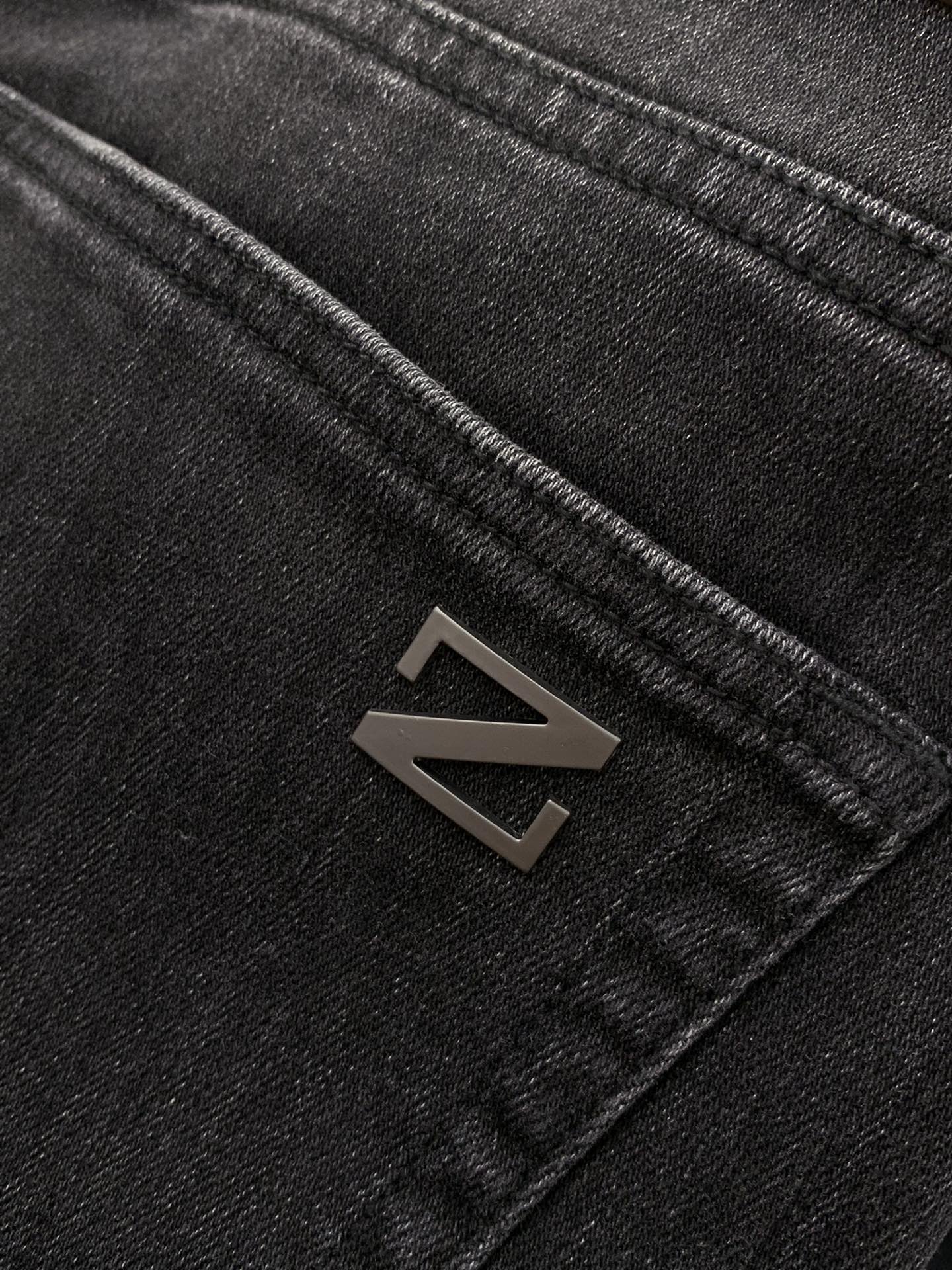 ，Zegna 杰尼亚，2025秋季最新品，专柜同步有售，原单狠货，时尚休闲水洗牛仔裤，进口原版面料，上身