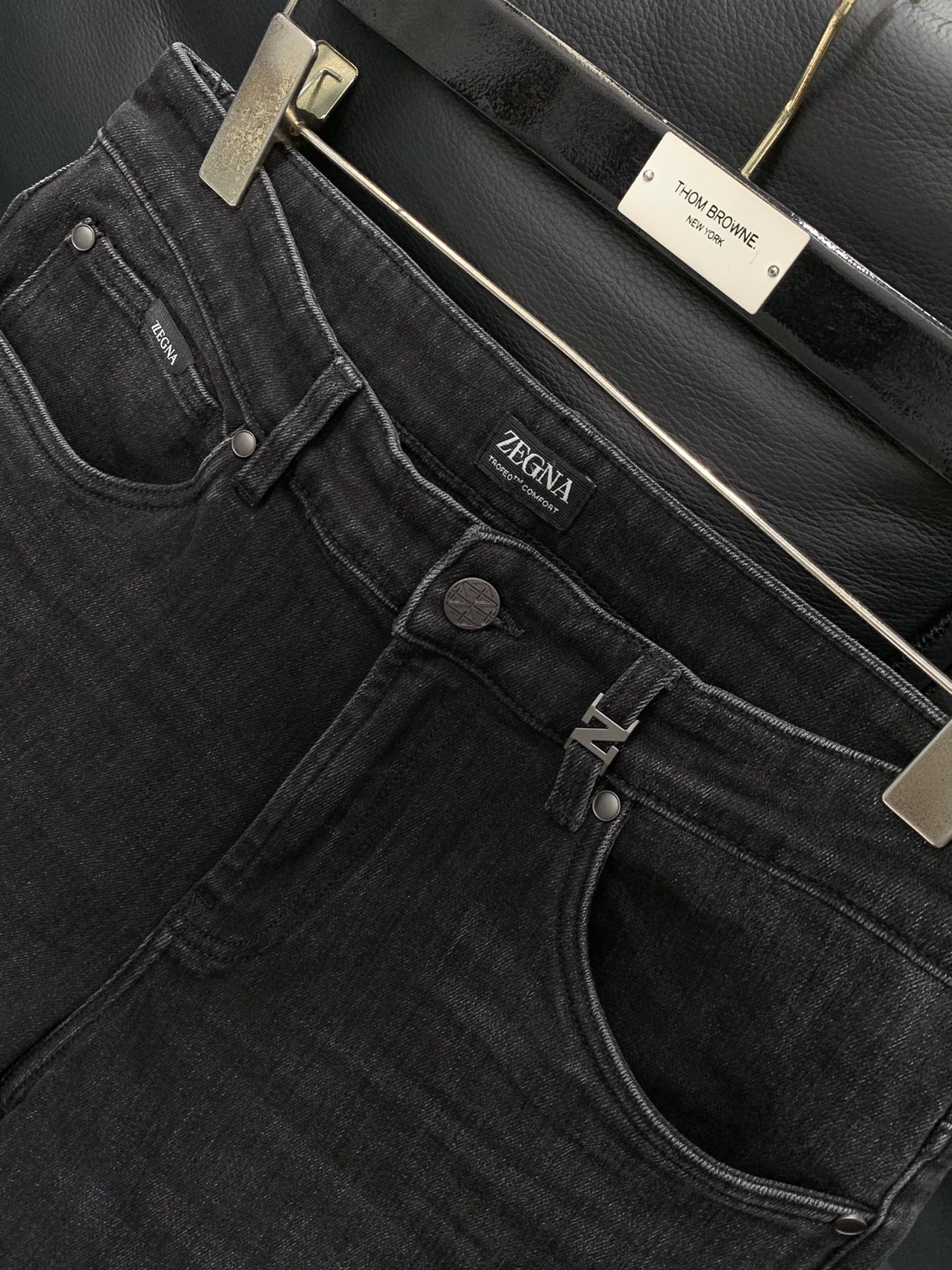 ，Zegna 杰尼亚，2025秋季最新品，专柜同步有售，原单狠货，时尚休闲水洗牛仔裤，进口原版面料，上身