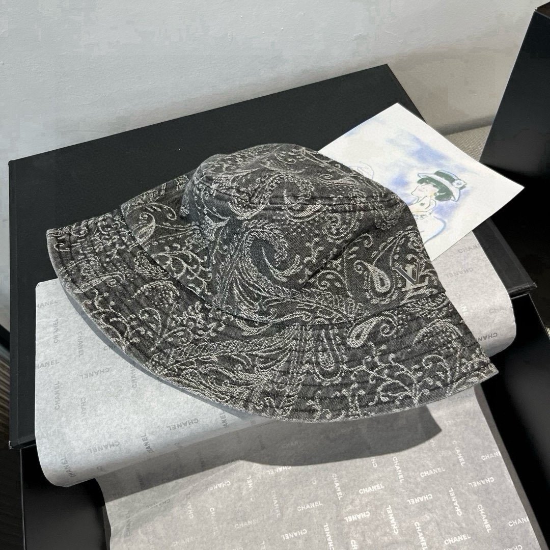 🆕

Lv新款渔夫帽，头围57cm