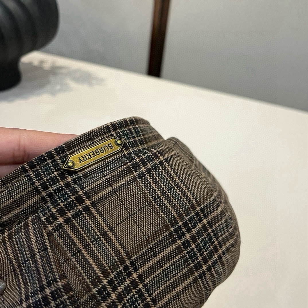 🆕

巴宝莉新款贝雷帽