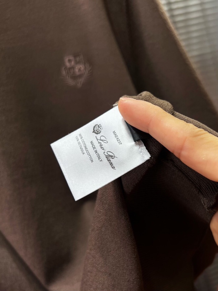 Loro Piana 诺悠翩雅lP🆕 意大利短袖圆领T恤针织衫！手感细腻穿着舒服，特定优质丝棉混纺纱线，
