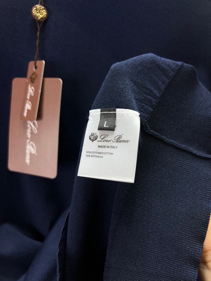 Loro Piana 诺悠翩雅lP🆕 意大利短袖圆领T恤针织衫！手感细腻穿着舒服，特定优质丝棉混纺纱线，