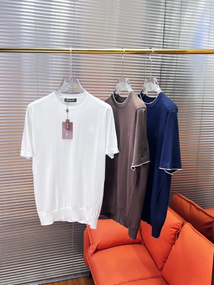 Loro Piana 诺悠翩雅lP🆕 意大利短袖圆领T恤针织衫！手感细腻穿着舒服，特定优质丝棉混纺纱线，