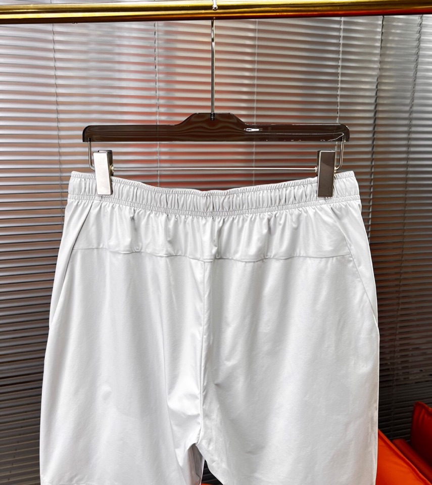 (Arcteryx）始祖鸟 夏日鸟家运动/休闲短裤。采用东丽冷感TRICOT面料技术，轻薄耐磨高透气防泼