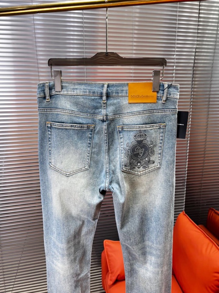Dolce & Gabbana 杜嘉班纳 DG高级定制 ss春夏新款原单牛仔裤 修身直筒版型，柜台同步发