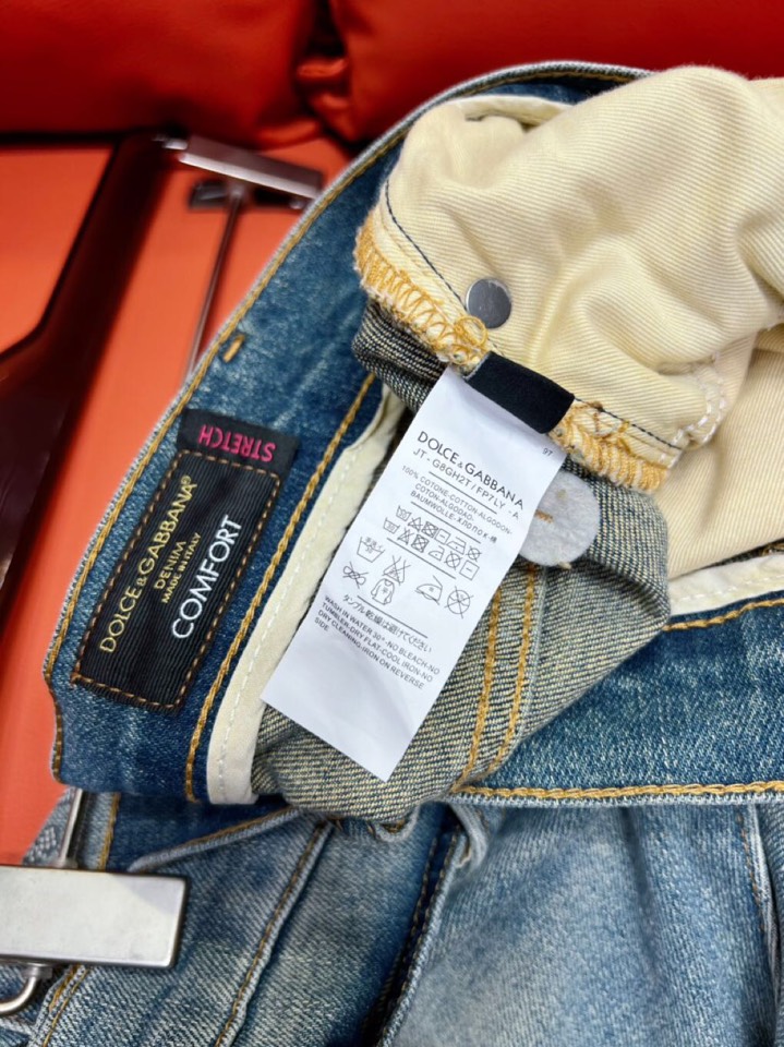 Dolce & Gabbana 杜嘉班纳 DG高级定制 ss春夏新款原单牛仔裤 修身直筒版型，柜台同步发