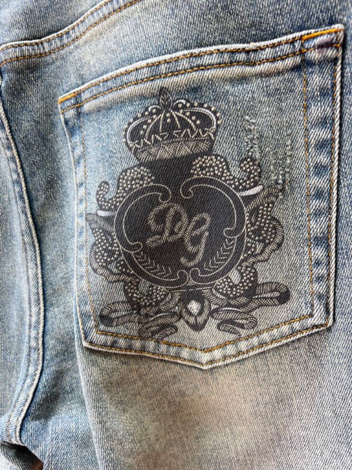 Dolce & Gabbana 杜嘉班纳 DG高级定制 ss春夏新款原单牛仔裤 修身直筒版型，柜台同步发