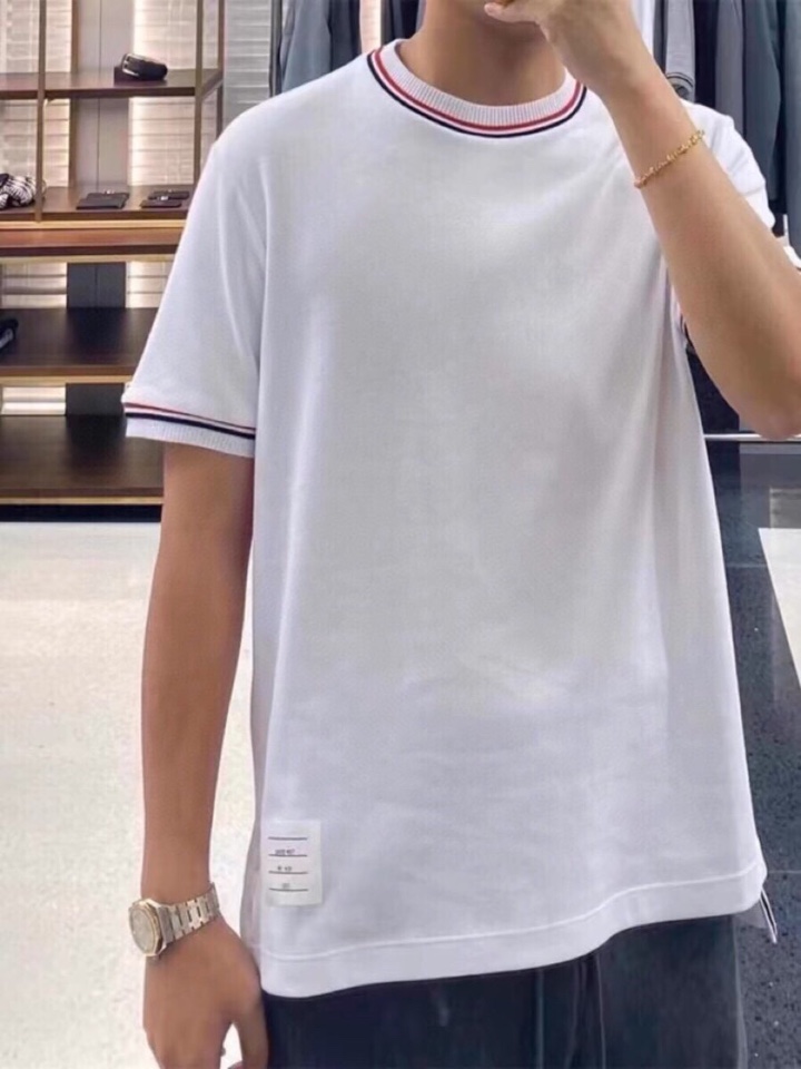 THOM BROWNE 汤姆布朗 TB领袖螺纹间色开衩纯棉短袖 新款圆领T恤，男女同款情侣款\n码数：1