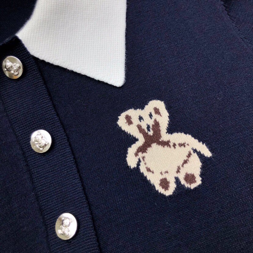 THOM BROWNE 汤姆布朗 TB🌺小熊针织女款针织短袖翻领T恤 \n码数：0-2 颜色：白、藏青\