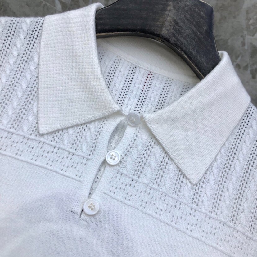 THOM BROWNE 汤姆布朗 TB🌺翻领提花小狗短袖针织翻领T恤 \n码数：0-2 颜色：白、灰、藏