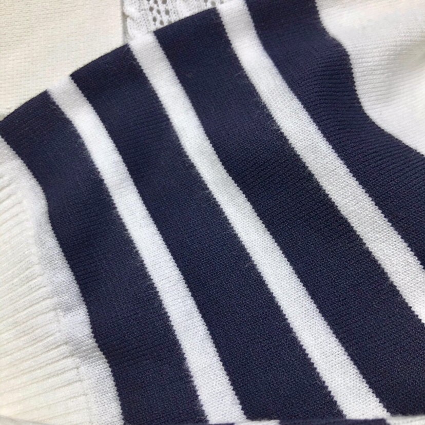 THOM BROWNE 汤姆布朗 TB🌺翻领提花小狗短袖针织翻领T恤 \n码数：0-2 颜色：白、灰、藏