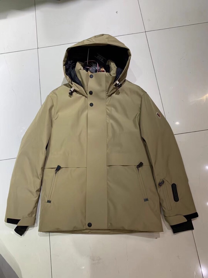 Moncler 蒙口秋冬爆款羽绒服🏈90白鸭绒顶级轻奢羽绒服！经典工艺羽绒服舒适顶级品质羽绒服！💋尺码：