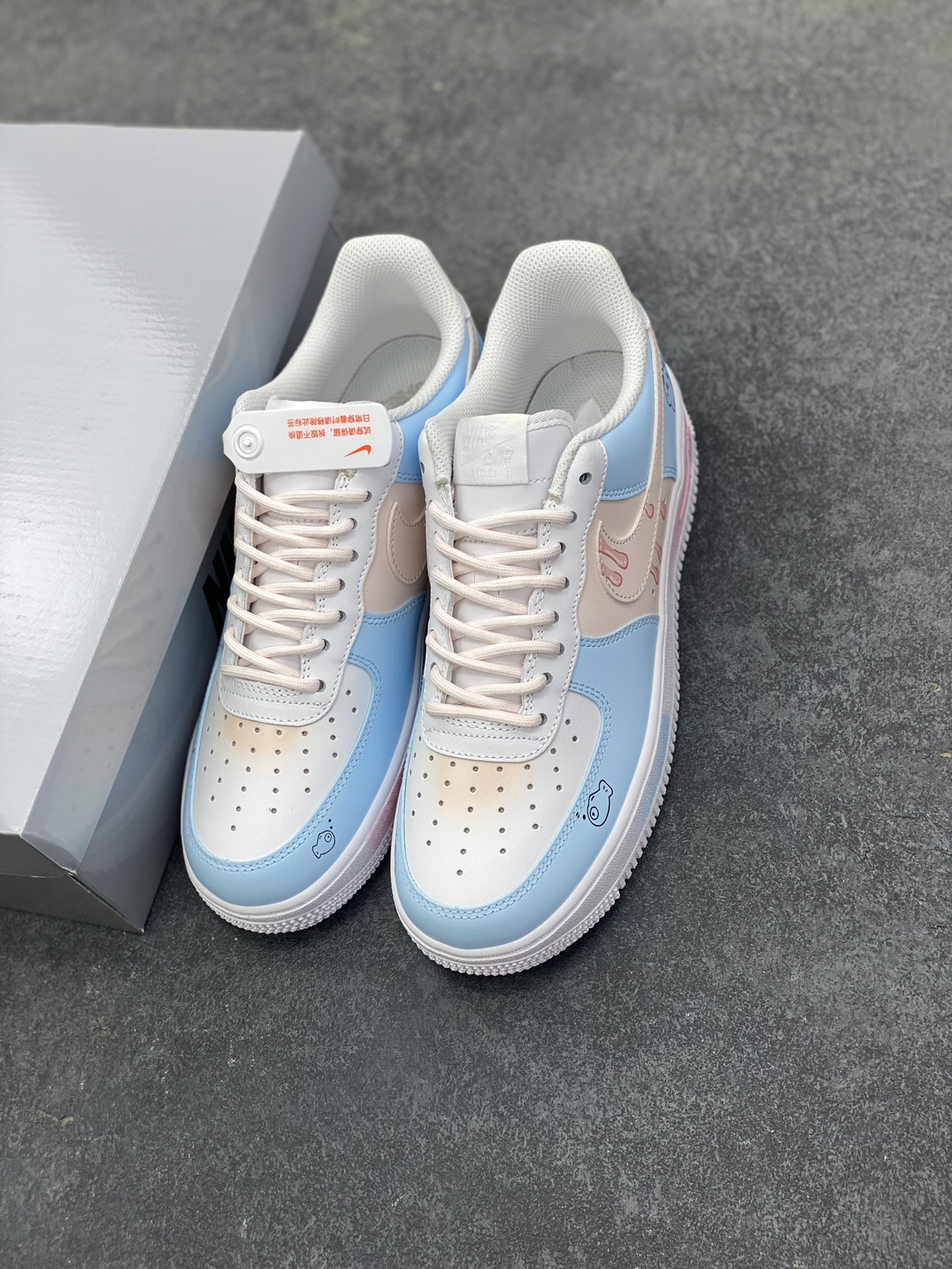 图片[8]-Nike Air Force 1 Low’07小鱼小猫 空军一号低帮休闲板鞋 定制皮料 定制鞋盒 原楦原纸板 纯正空军版型 内置全掌气垫 货号：ZH0316-107 尺码：36 36.5 37.5 38 38.5 39 40 40.5 41 42 42.5 43 44 44.5 45-选品中心