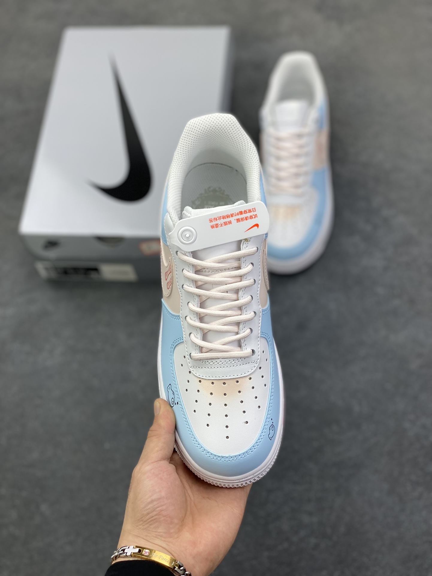 图片[2]-Nike Air Force 1 Low’07小鱼小猫 空军一号低帮休闲板鞋 定制皮料 定制鞋盒 原楦原纸板 纯正空军版型 内置全掌气垫 货号：ZH0316-107 尺码：36 36.5 37.5 38 38.5 39 40 40.5 41 42 42.5 43 44 44.5 45-选品中心