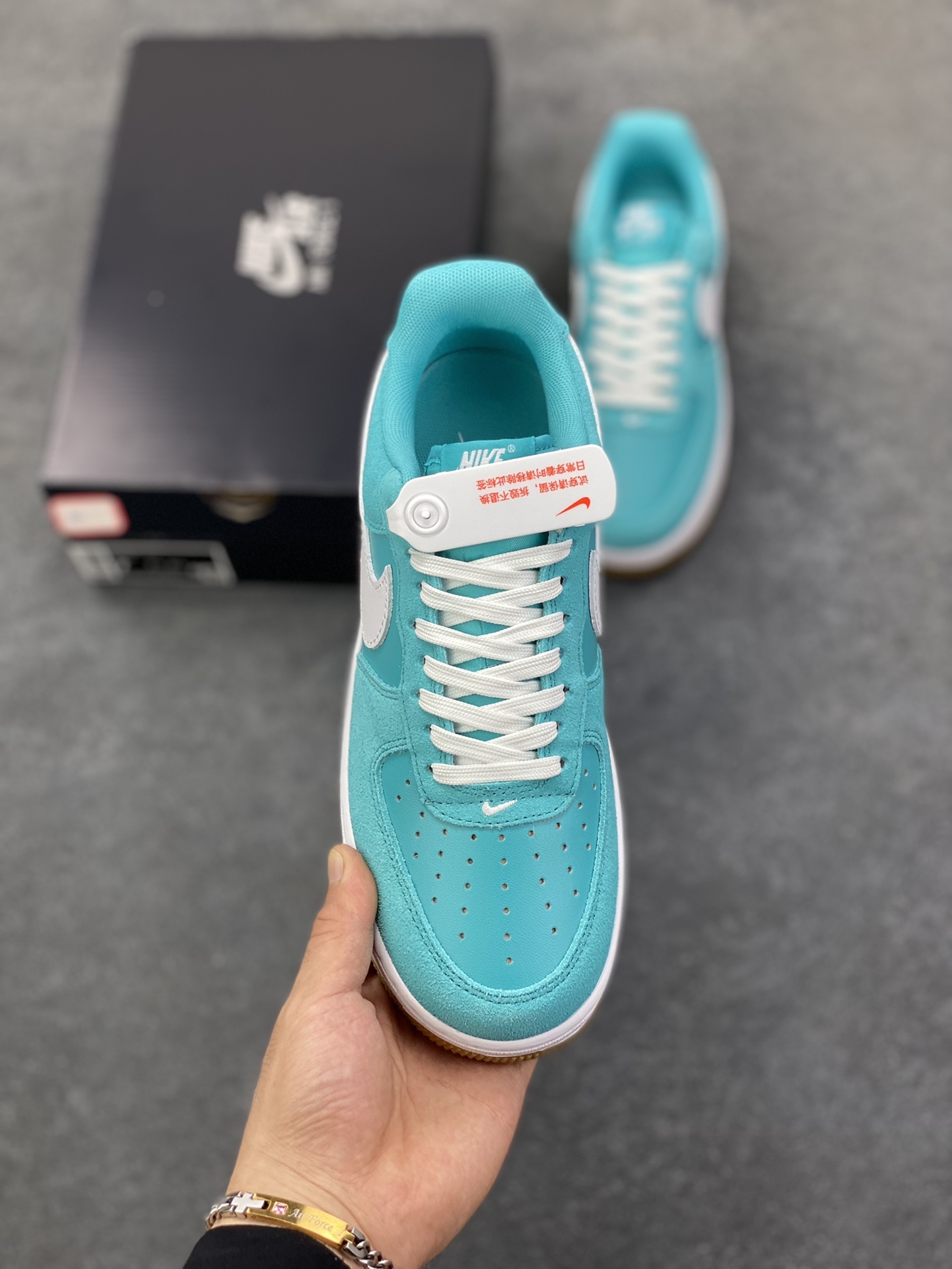 图片[2]-Nike Air Force 1 Low 蓝白 空军一号低帮运动休闲板鞋 原楦头原纸板 打造纯正空军版型 专注外贸渠道 全掌内置蜂窝气垫 原盒配件 原厂中底钢印、拉帮完美 货号：IB6388-301 尺码：36 36.5 37.5 38 38.5 39 40 40.5 41 42 42.5 43 44 44.5 45-选品中心