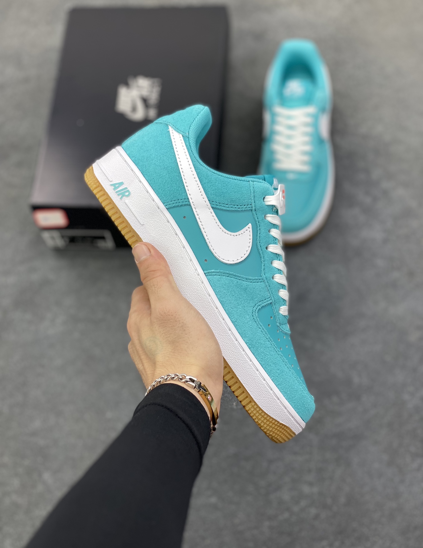 Nike Air Force 1 Low 蓝白 空军一号低帮运动休闲板鞋 原楦头原纸板 打造纯正空军版型 专注外贸渠道 全掌内置蜂窝气垫 原盒配件 原厂中底钢印、拉帮完美 货号：IB6388-301 尺码：36 36.5 37.5 38 38.5 39 40 40.5 41 42 42.5 43 44 44.5 45-选品中心