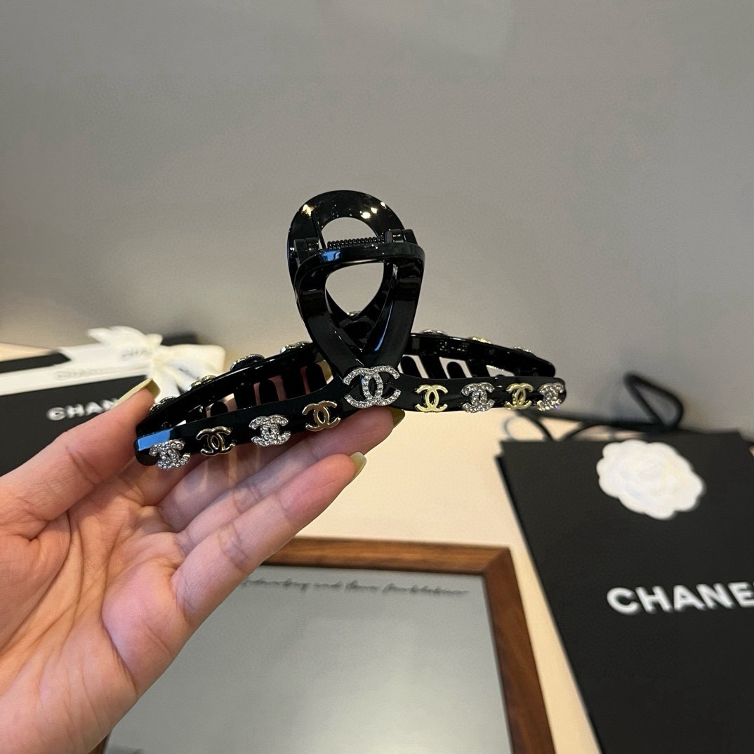 🆕

Chanel香奈儿新款发夹