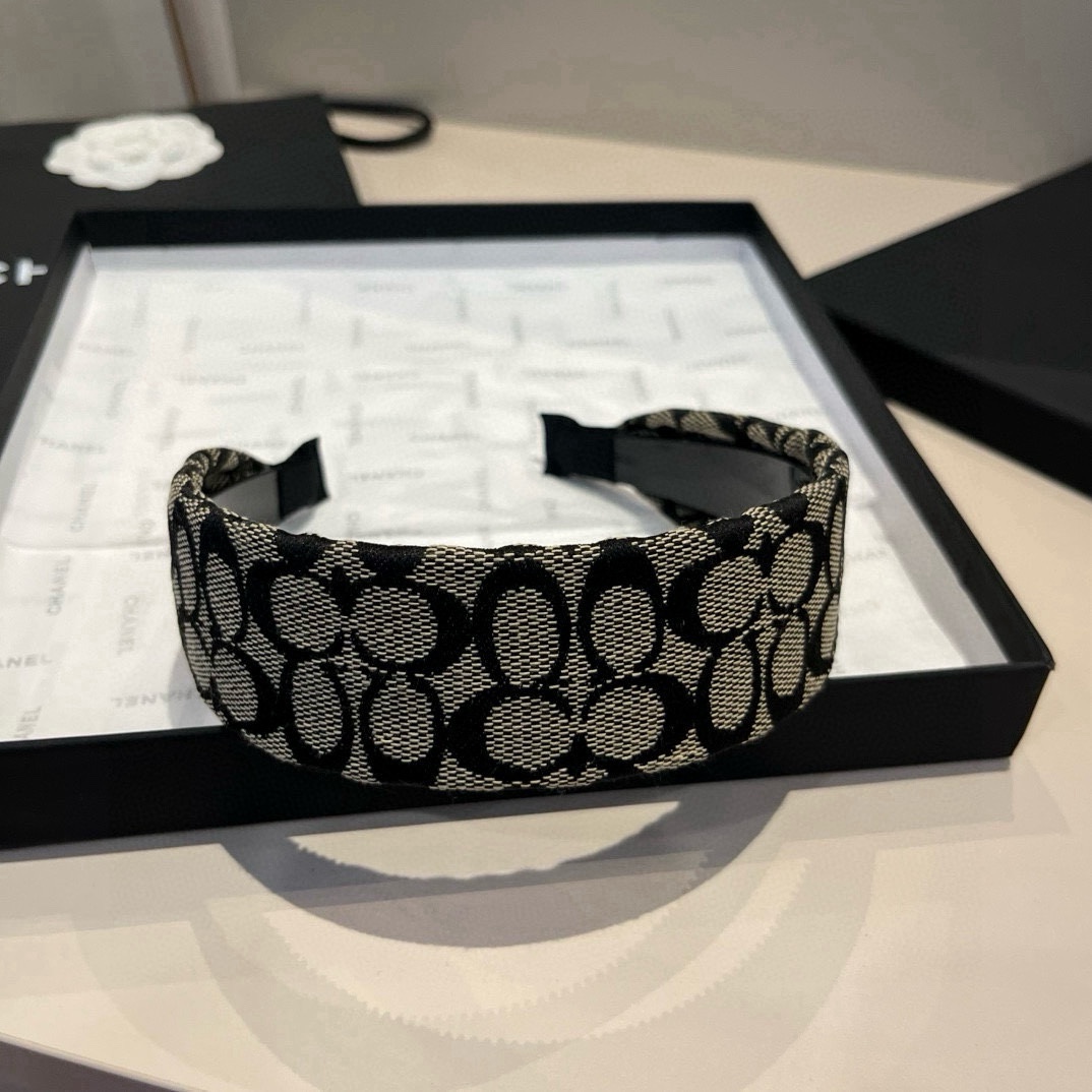 🆕

蔻驰新款发箍