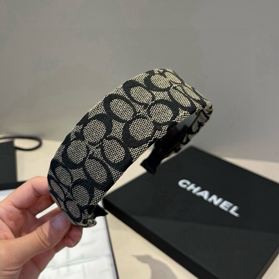 🆕

蔻驰新款发箍