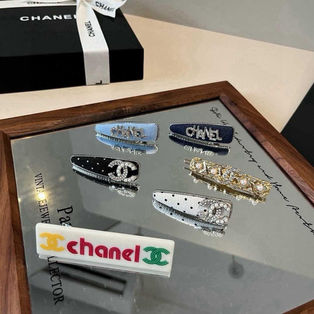 🆕《单个》


Chanel香奈儿发夹
