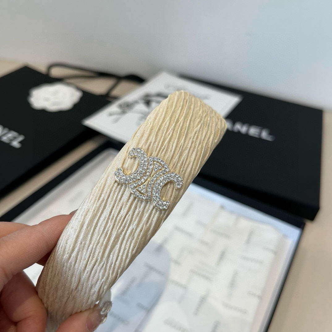 🆕

Celine赛琳新款发箍