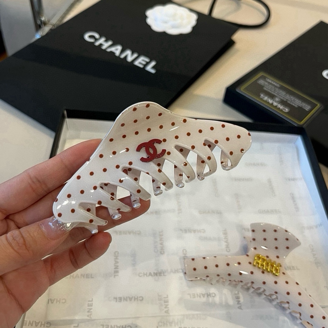 🆕 单个

Chanel抓夹