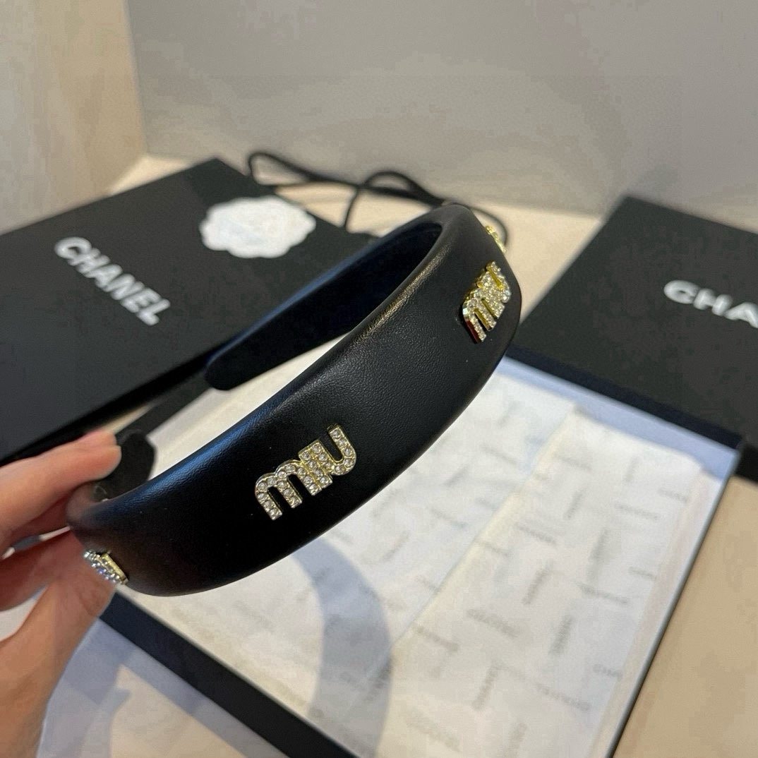 🆕

miumiu新款发箍