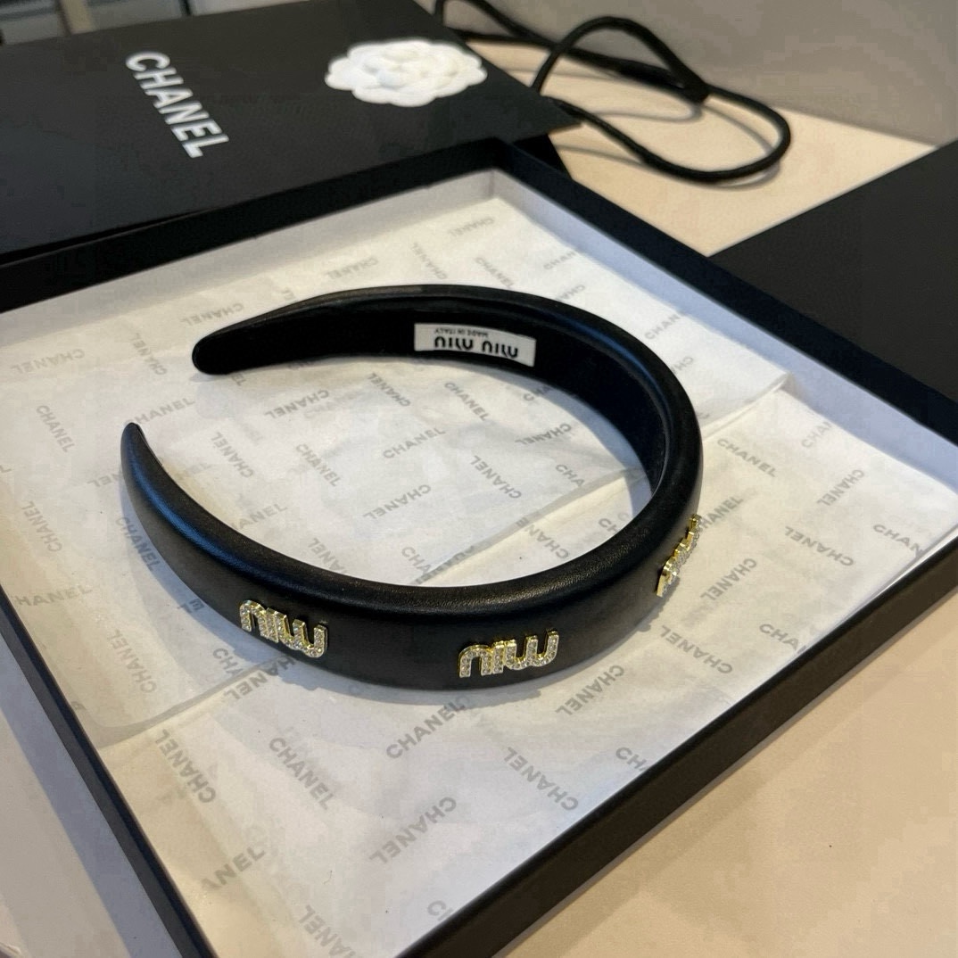 🆕

miumiu新款发箍